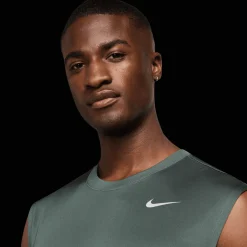 Nike Dri-FIT Legend Sleeveless Fitness T-Shirt, singlet herre - Singlet - Nike Dri-FIT Legend Sleeveless Fitness T-Shirt, singlet herre