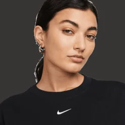 Sportswear Essentials T-Shirt, t-skjorte, dame - Fritids T-Skjorte - Sportswear Essentials T-Shirt, t-skjorte, dame