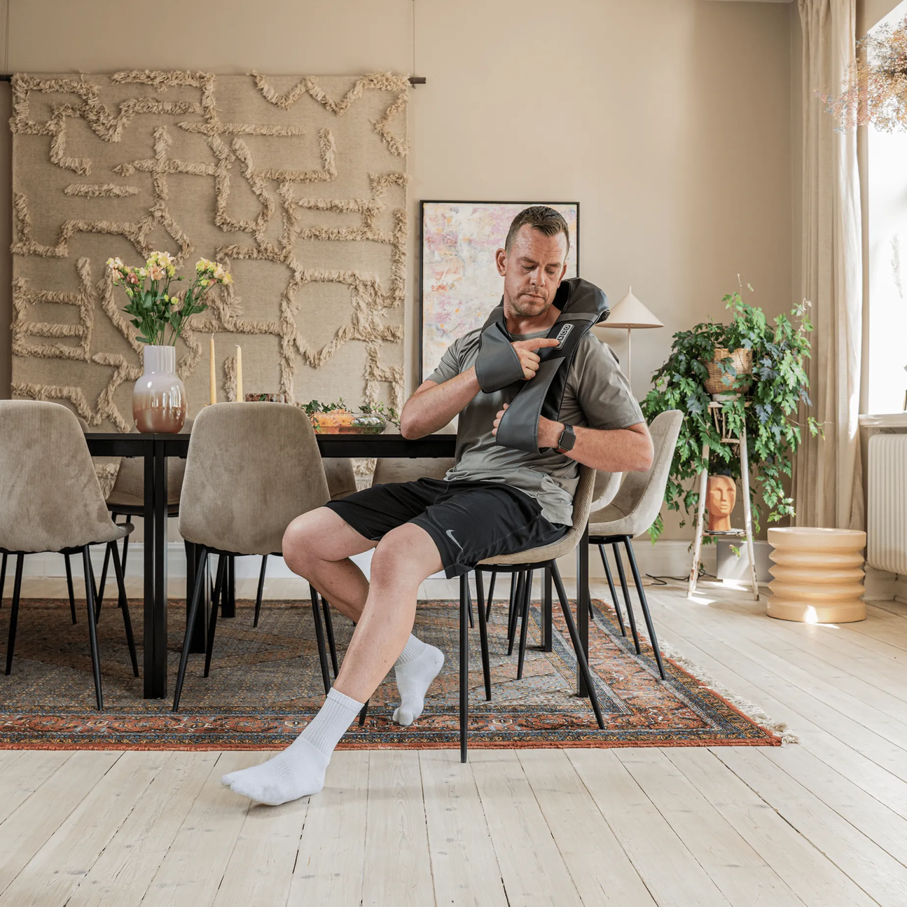 Shoulder & Neck Massager, massasjeapparat, skulder og nakke - Massasje - Shoulder & Neck Massager, massasjeapparat, skulder og nakke